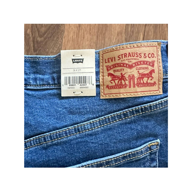 NEW Levi's  Premium RIBCAGE STRAIGHT ANKLE JEANS Sz 31 x 27 - Picture 9 of 10